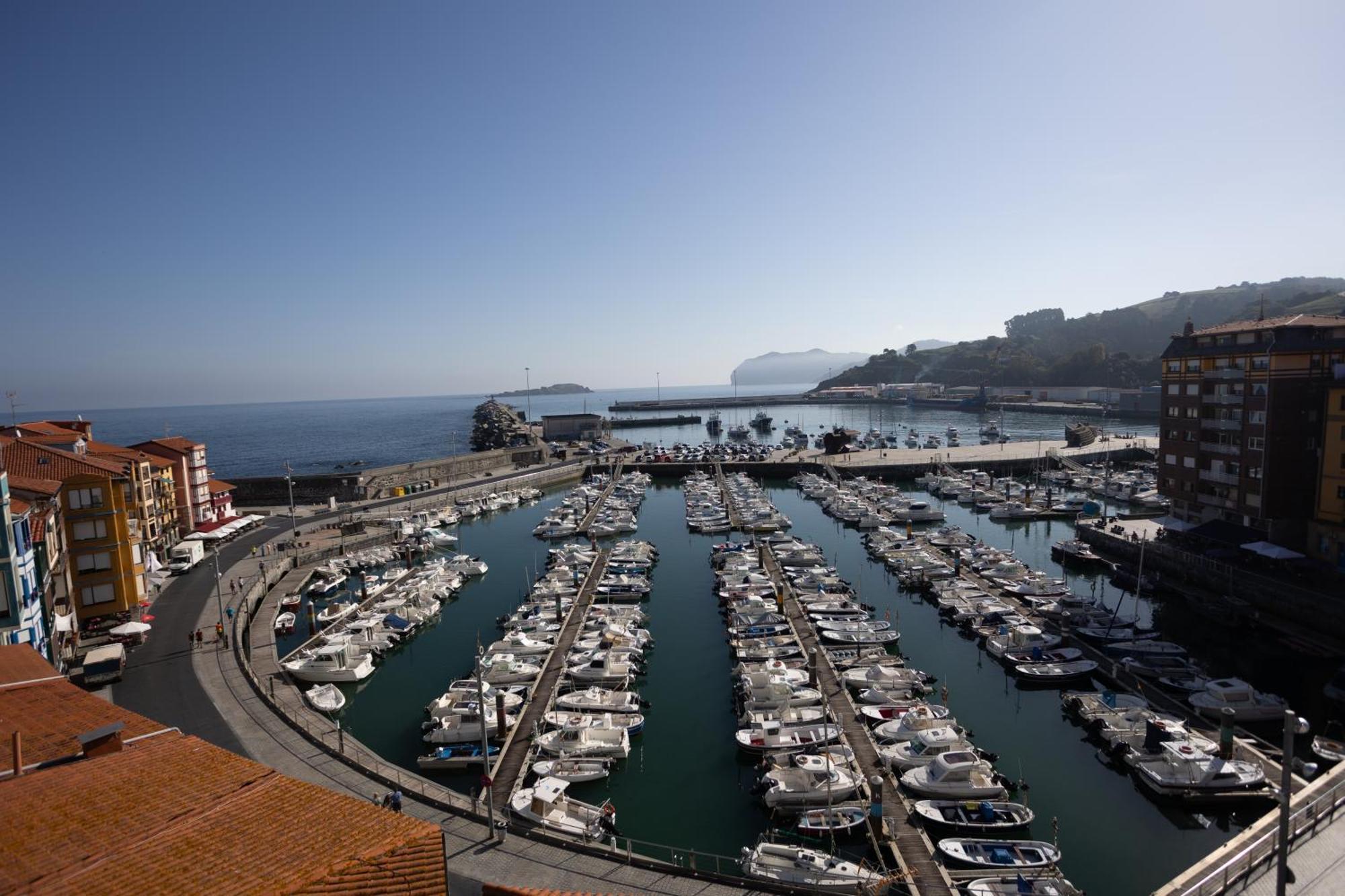 Apartamento Torrontero con vistas al mar Bermeo Exterior foto