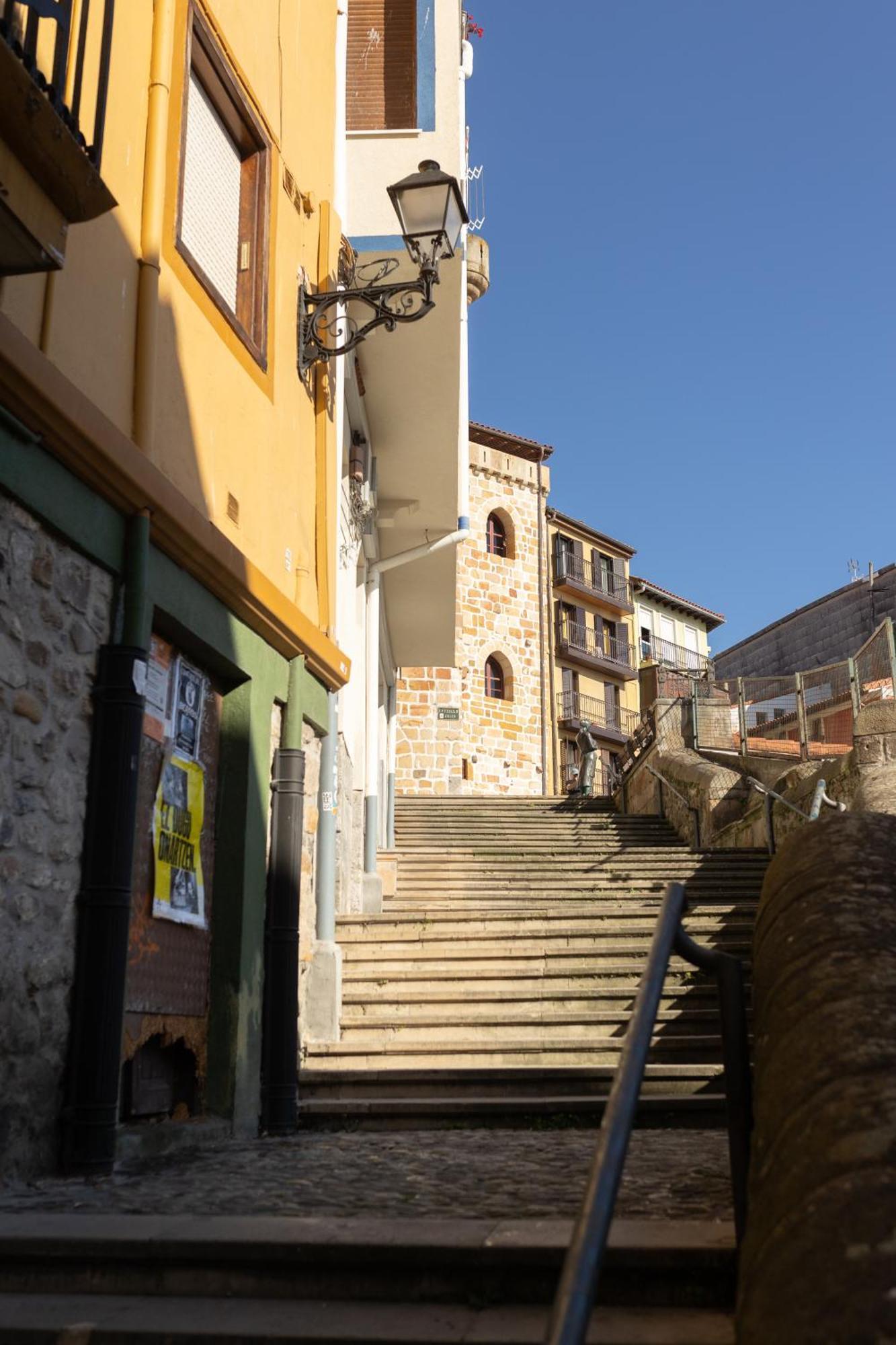 Apartamento Torrontero con vistas al mar Bermeo Exterior foto