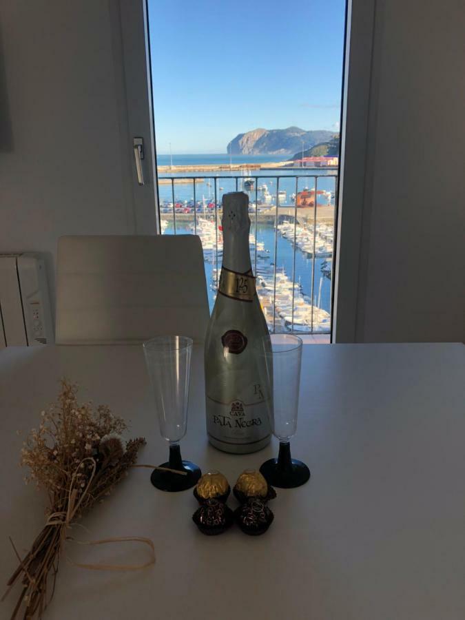 Apartamento Torrontero con vistas al mar Bermeo Exterior foto